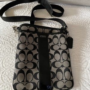 Cross body Coach bag